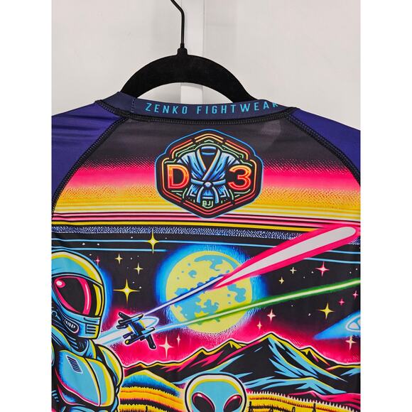 Zenco Fightwear Mens M Long Sleeve Athletic Shirt Alien Bright Colors Colorado - Picture 5 of 5